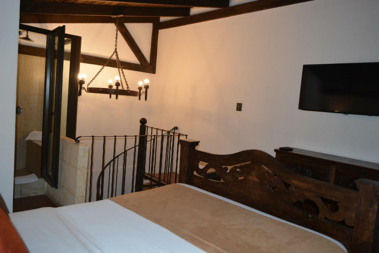 Ciel Luxe Hotels Antigua Guatemala Стая снимка